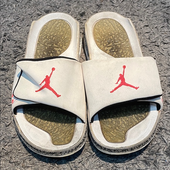 Jordan hydro 3 slides - Picture 1 of 7